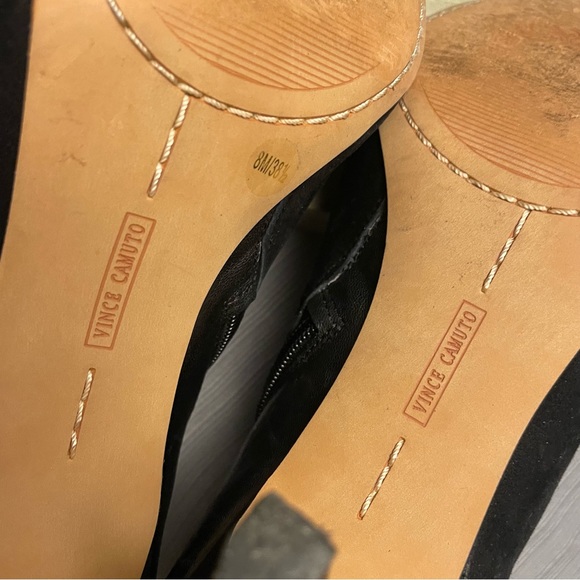 Vince Camuto Black Leather & Suede Heeled Booties 8M - Picture 13 of 13